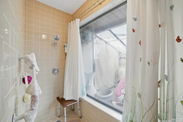 4006 Glenrock, San Antonio, TX 78240 - full bathroom featuring tiled shower