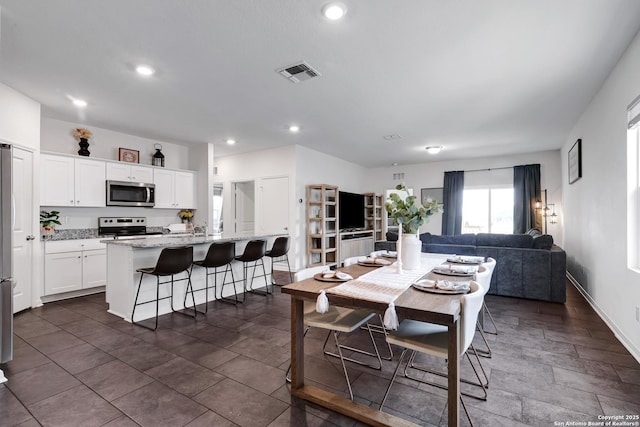 7910 Asp Pt, San Antonio, TX 78253 - dining space with baseboards and recessed lighting