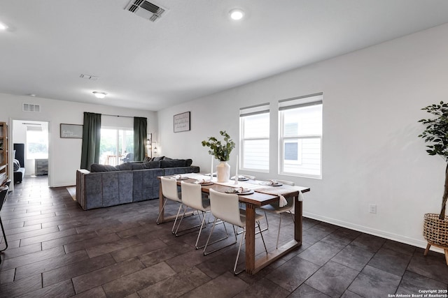 7910 Asp Pt, San Antonio, TX 78253 - dining area featuring baseboards and recessed lighting