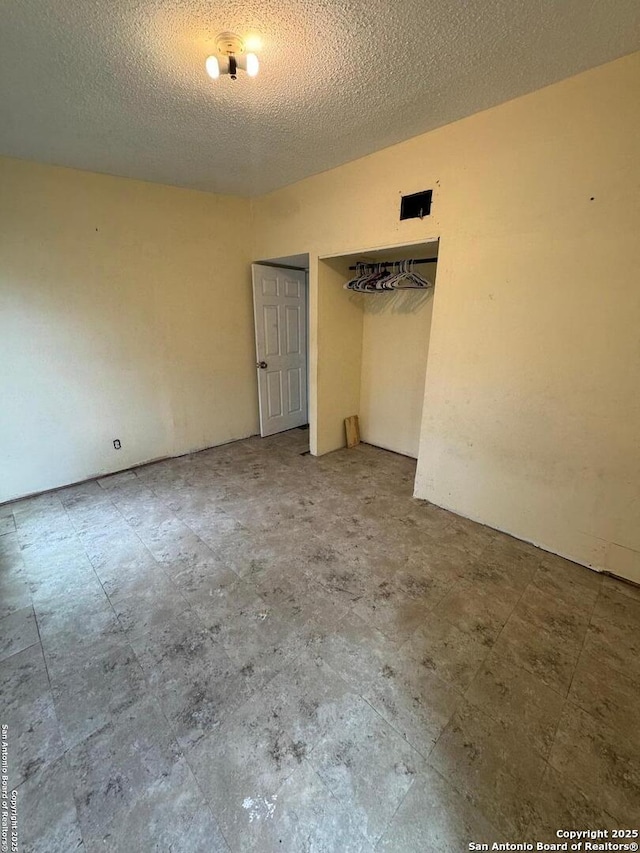 1702 Westmar, San Antonio, TX 78227 - unfurnished bedroom featuring a closet