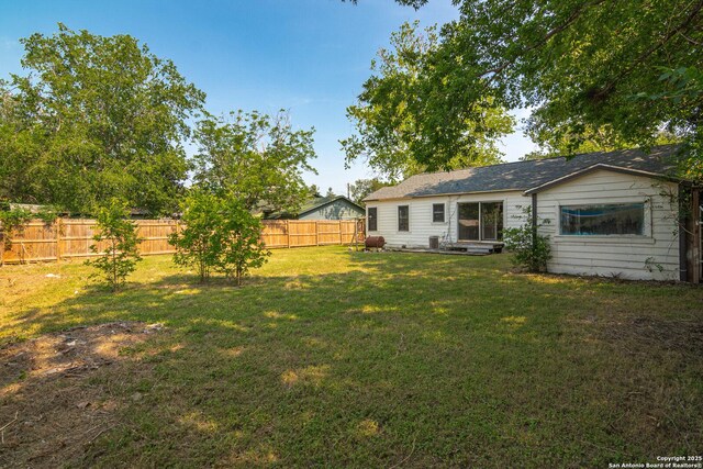 702 Baker, Seguin, TX 78155