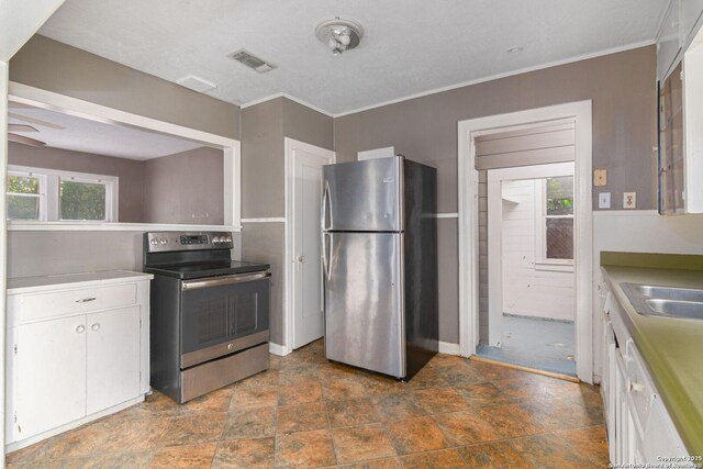 702 Baker, Seguin, TX 78155