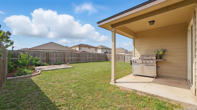 760 Guna, New Braunfels, TX 78130 - view of yard with a patio and a residential view