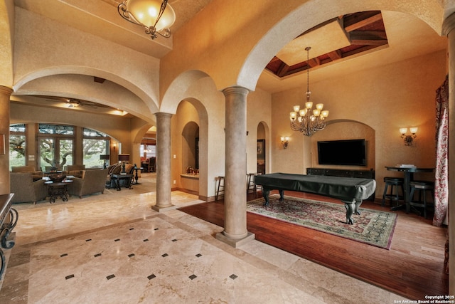 44 Oakland, Boerne, TX 78006 - common area featuring a high ceiling