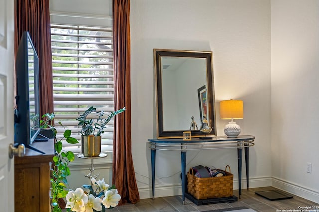 1235 Yaupon, New Braunfels, TX 78132 - detailed view of baseboards