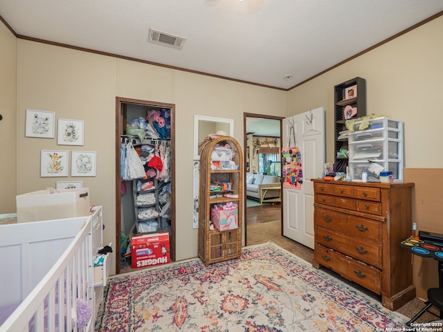 15411 Cranes Mill Rd, Canyon Lake, TX 78133 - bedroom featuring ornamental molding and carpet