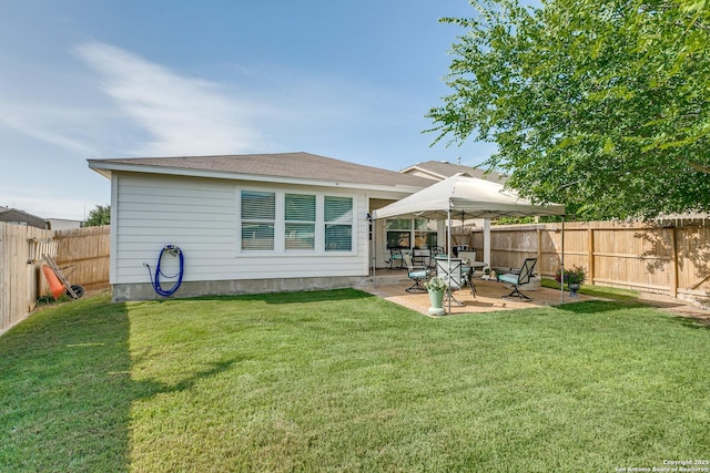11014 Palomino, San Antonio, TX 78245 - back of property with a patio area