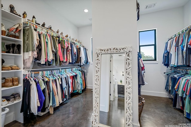 340 Warbler, Spring Branch, TX 78070 - view of spacious closet