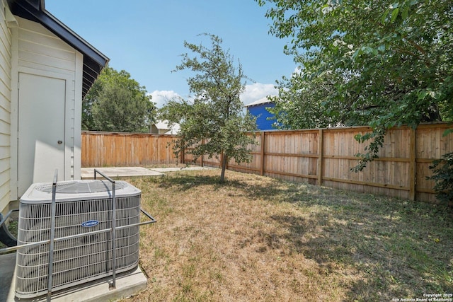 620 Euclid, San Antonio, TX 78212 - view of fenced backyard