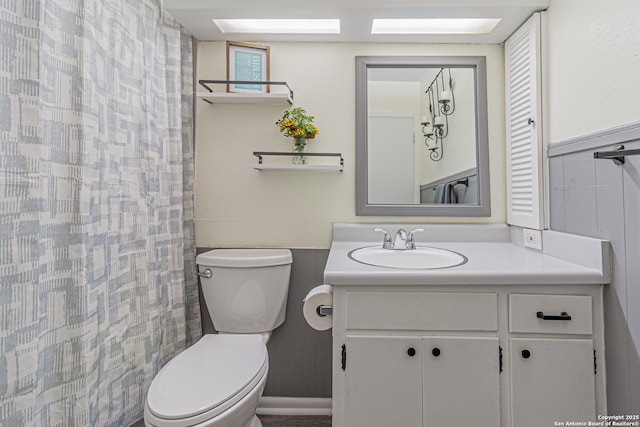5718 Ponderosa Dr, San Antonio, TX 78240 - full bath with toilet and vanity