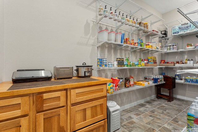 1133 Horseshoe Fls, Bandera, TX 78003 - view of pantry