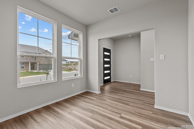 6610 Lowrie Block, San Antonio, TX 78239 - spare room with light wood-type flooring and baseboards