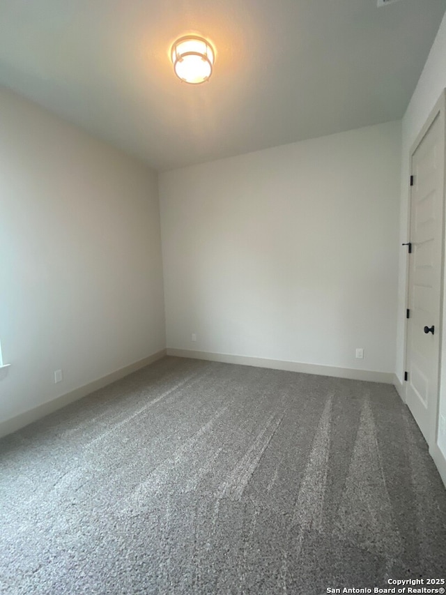 1641 Saddleback Run, New Braunfels, TX 78130 - unfurnished room featuring carpet floors and baseboards