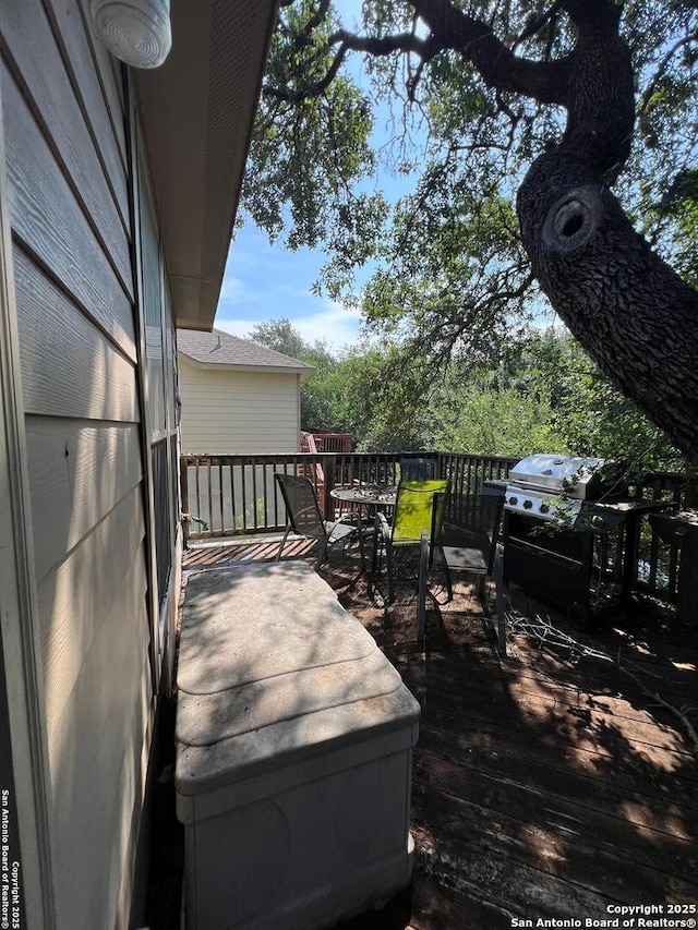 1227 Stable Gln, San Antonio, TX 78245 - view of wooden deck