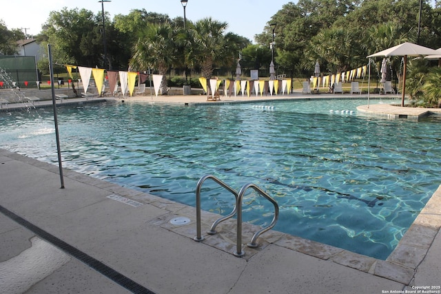 355 Donella, Hollywood Park, TX 78232 - view of community pool