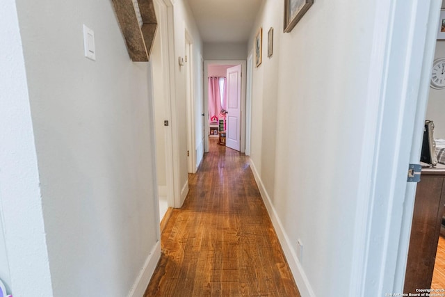 507 Twin Elm, Canyon Lake, TX 78133 - corridor featuring wood finished floors and baseboards