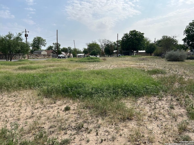 556 Getty, Uvalde, TX 78801