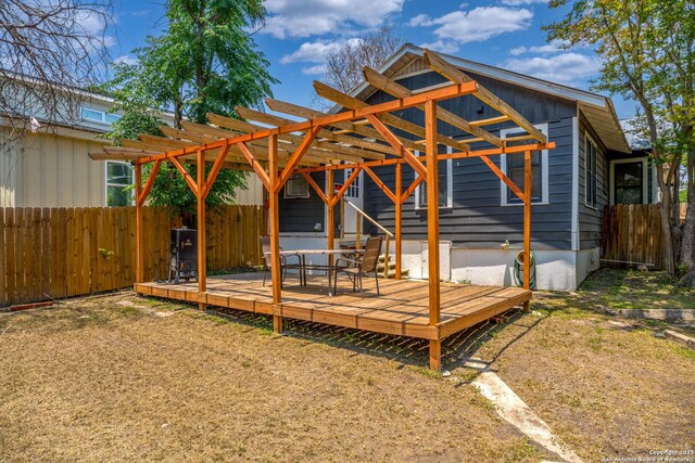 1726 Center, San Antonio, TX 78202 - wooden terrace with a pergola