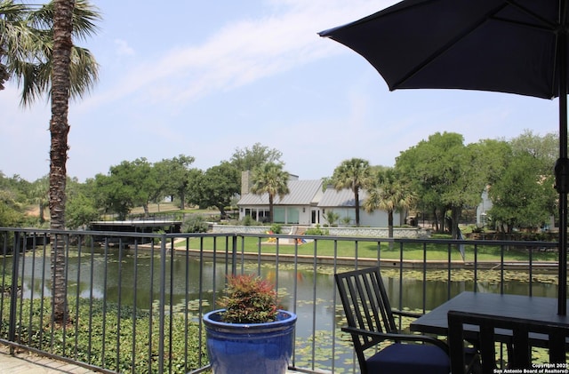 104 Horseshoe Bay Unit 5, Horseshoe Bay, TX 78657 - balcony with a water view