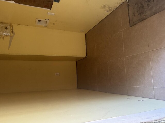 3711 Southport, San Antonio, TX 78223 - interior space