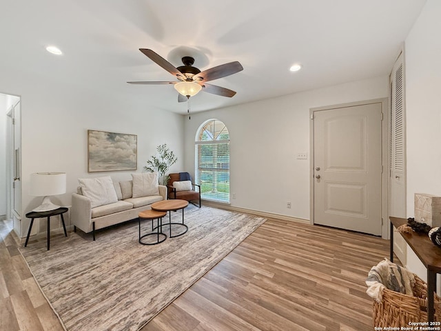 4015 Ramsgate, San Antonio, TX 78230 - living area featuring a ceiling fan, light wood-type flooring, recessed lighting, and baseboards