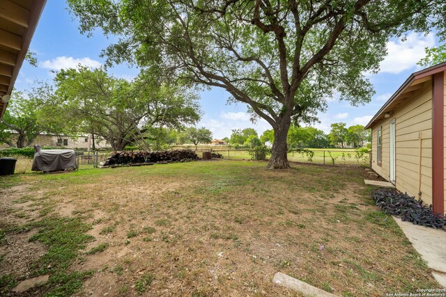 11301 Ford, Adkins, TX 78101 - view of yard