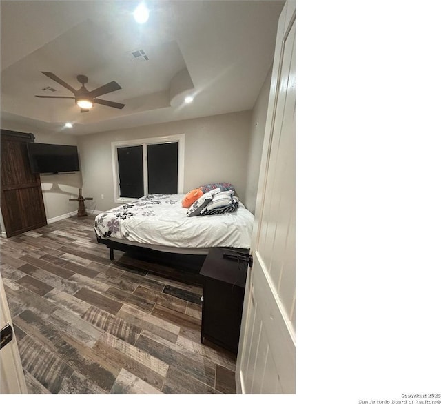 1924 Owens Ave, Groves, TX 77619 - bedroom featuring baseboards, a ceiling fan, and recessed lighting