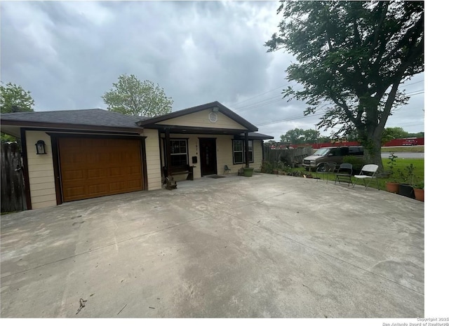 1924 Owens Ave, Groves, TX 77619 - ranch-style home featuring an attached garage and concrete driveway