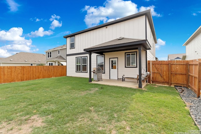 809 Altapass Hls, Seguin, TX 78155 - back of property featuring a patio area and board and batten siding