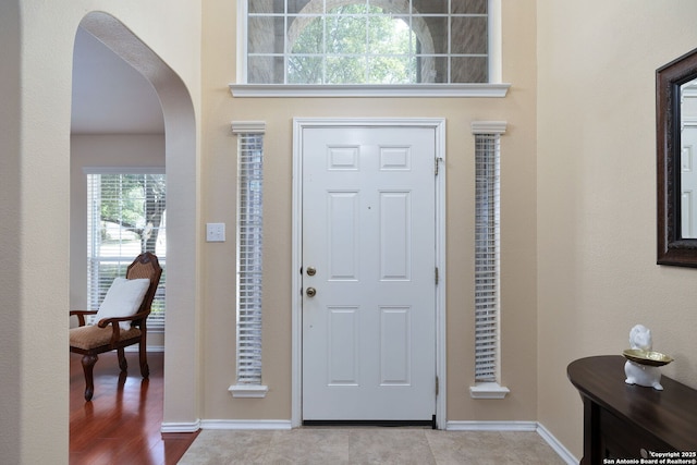 11106 Shetland Hls, San Antonio, TX 78254 - entryway featuring arched walkways and baseboards