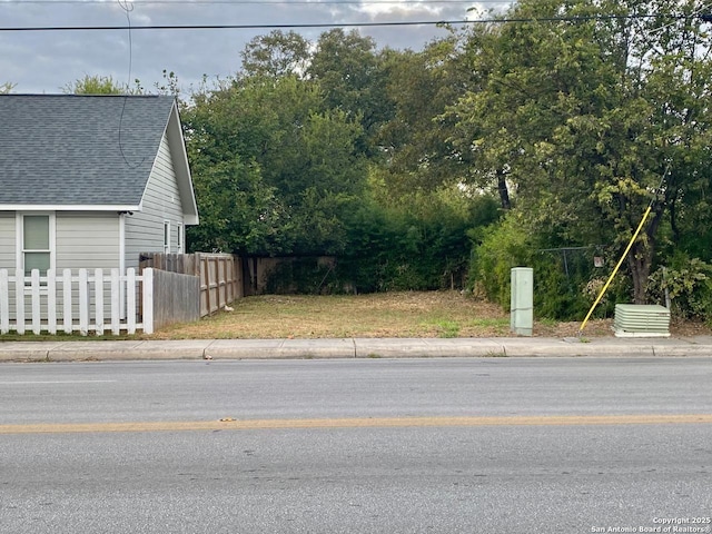 423 N Hackberry St, San Antonio, TX 78202