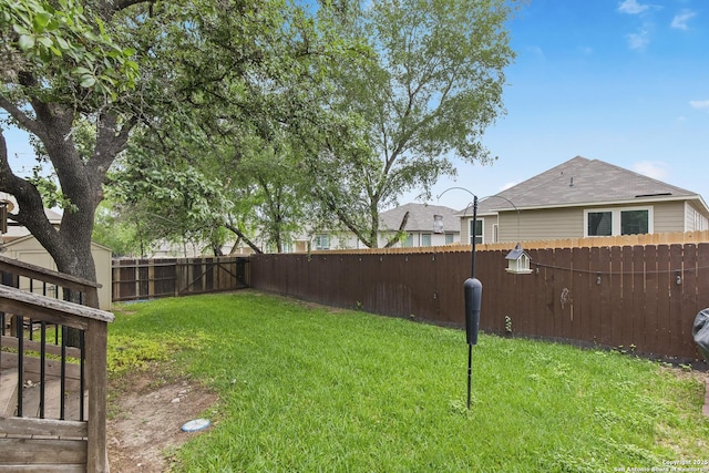 738 Daisy Xing, San Antonio, TX 78245 - view of yard