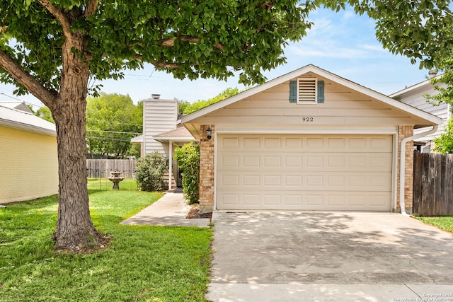 922 Sundance, New Braunfels, TX 78130 - garage featuring concrete driveway