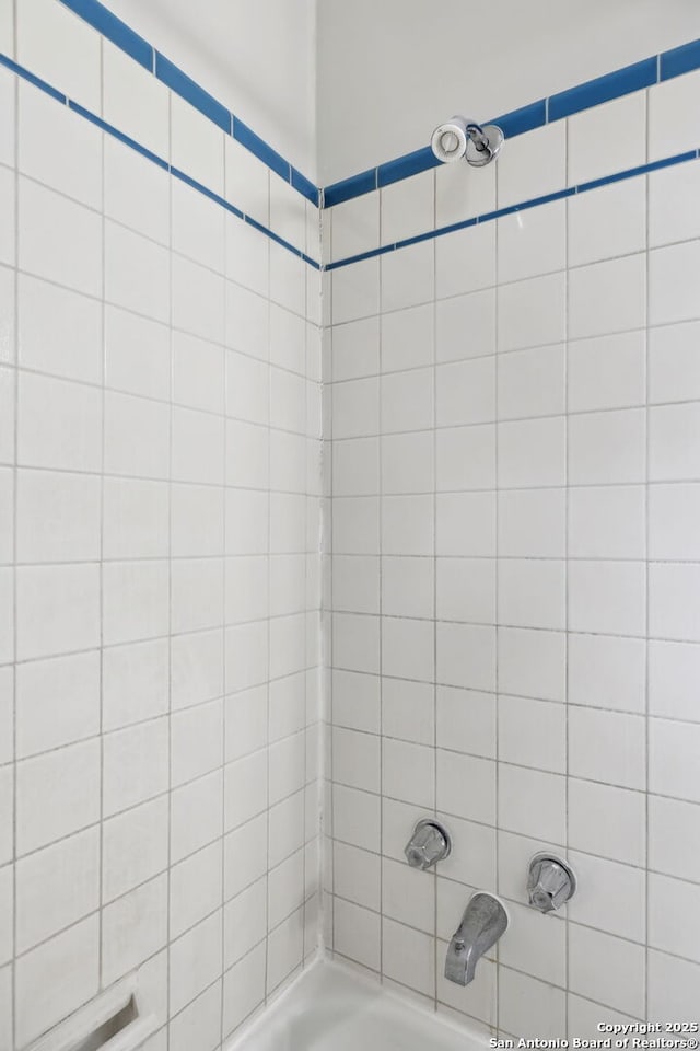 113 E Sunset, San Antonio, TX 78209 - bathroom with  shower combination