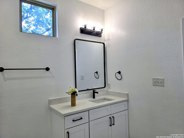 911 Florida, San Antonio, TX 78210 - bathroom with vanity