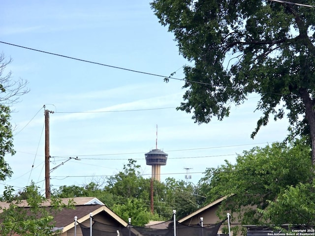 911 Florida, San Antonio, TX 78210 - view of street