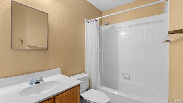 4714 Irish Elm, San Antonio, TX 78247 - bathroom with toilet, shower / tub combo with curtain, vanity, a textured wall, and a textured ceiling