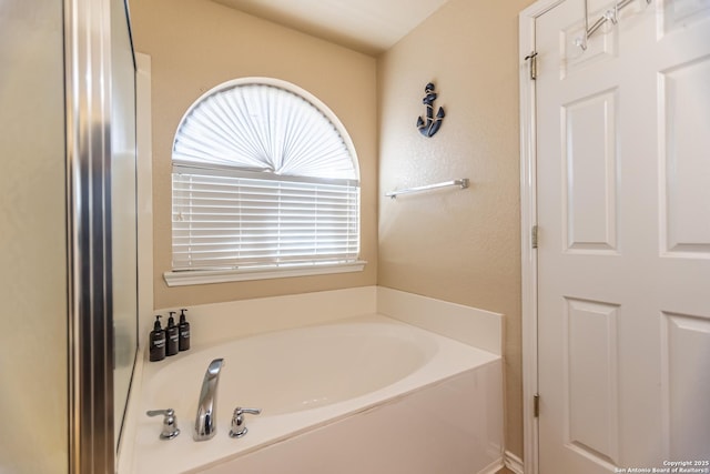 11610 Lemonmint, San Antonio, TX 78245 - full bathroom with a garden tub
