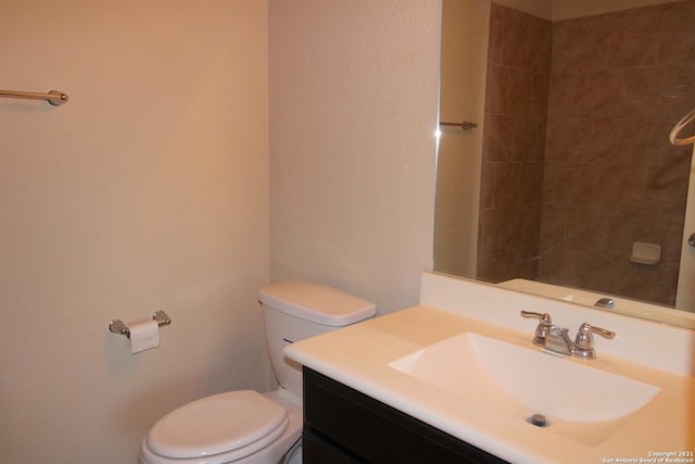 9118 Hogarten, Converse, TX 78109 - bathroom with toilet and vanity