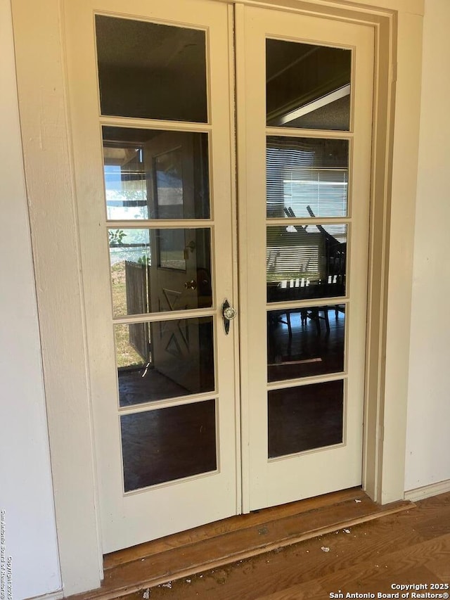8439 Gardner, San Antonio, TX 78263 - detailed view of wood finished floors