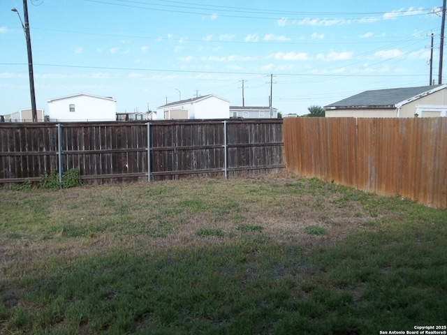 6914 Cozy, San Antonio, TX 78218 - view of yard