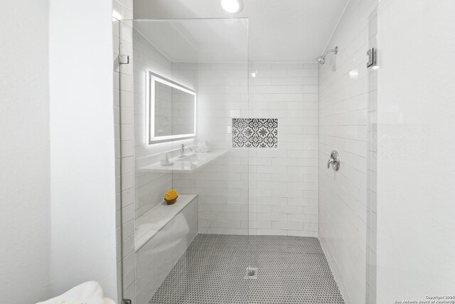 1526 Saint Marys, San Antonio, TX 78210 - bathroom with a shower stall
