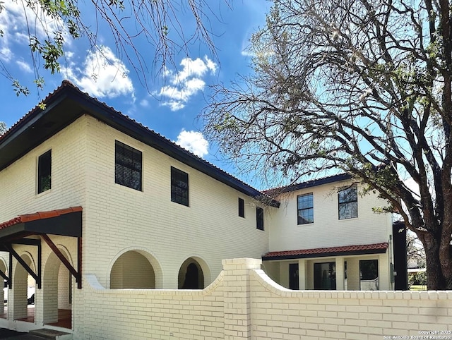 520 Sagecrest Dr, Hollywood Park, TX 78232 - back of property featuring brick siding