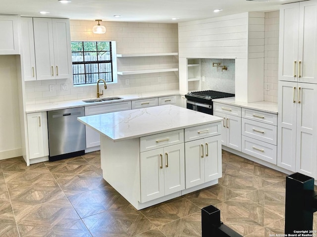 520 Sagecrest Dr, Hollywood Park, TX 78232 - kitchen featuring a sink, dishwasher, black gas stove, backsplash, and recessed lighting