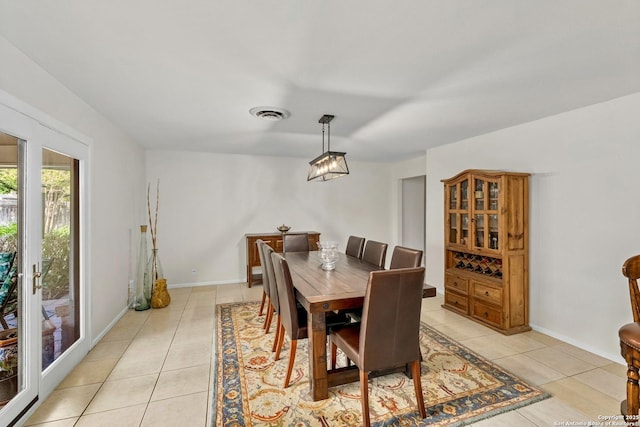 437 Spaceway, Windcrest, TX 78239 - dining area with light tile patterned flooring and baseboards