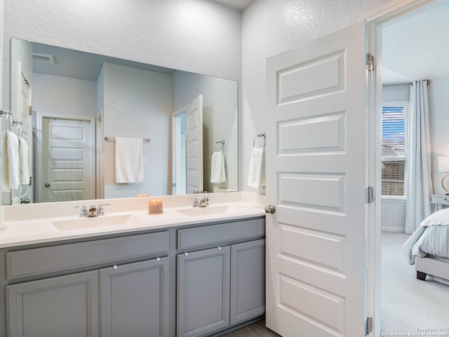 11547 Lightning Way, San Antonio, TX 78245 - full bath featuring double vanity and ensuite bath