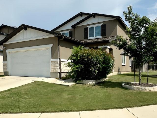10539 Legacy, San Antonio, TX 78240 - craftsman house featuring a front yard, driveway, a garage, and stucco siding