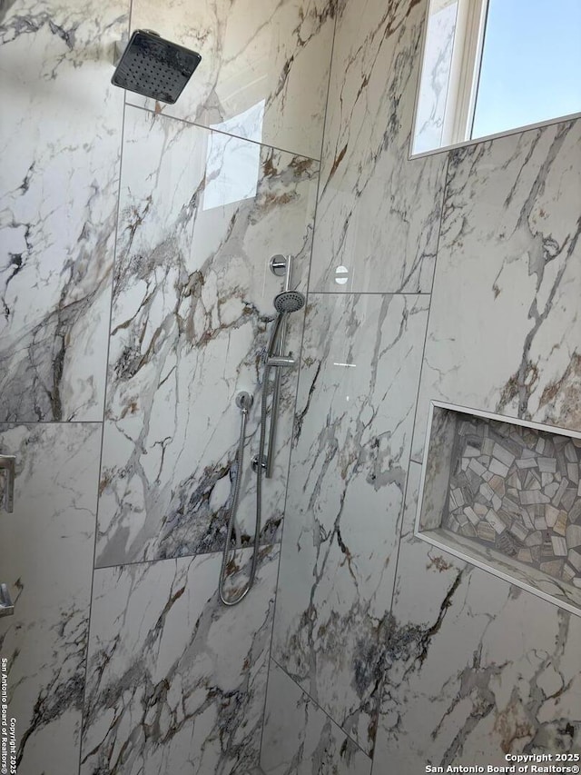 811 Horseshoe Fls, Bandera, TX 78003 - full bath featuring a marble finish shower
