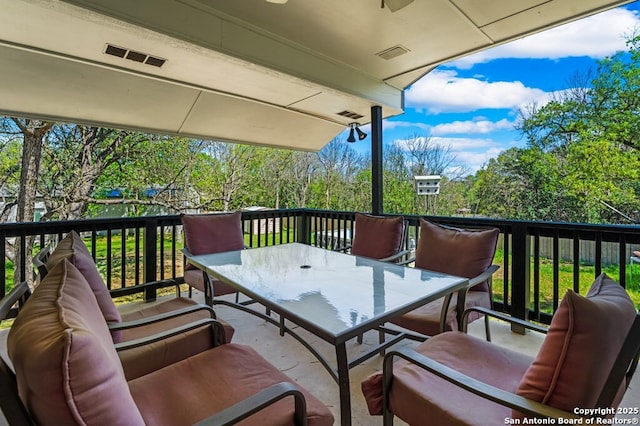 711 Cardinal Dr, Kerrville, TX 78028 - deck featuring outdoor dining area