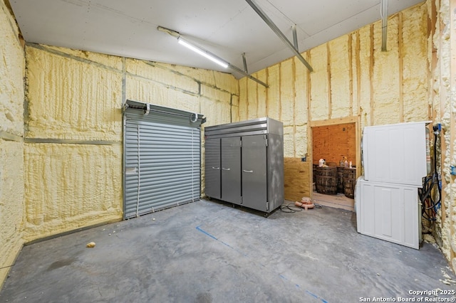 711 Cardinal Dr, Kerrville, TX 78028 - view of garage